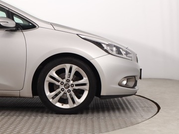Kia Ceed II Hatchback 5d 1.6 GDI 135KM 2012 Kia Ceed 1.6 GDI, Klima, Klimatronic, Tempomat,ALU, zdjęcie 14
