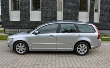 Volvo V50 2.0 TD 136KM 2008 Volvo V50 2,0D Automat Skory Bezwypadkowy 2.0 Diesel 136KM, zdjęcie 1