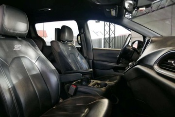 Chrysler Pacifica II 3.6 V6 291KM 2019 Chrysler Pacifica 3.6L V6 Pentastar 291KM StowN Go WersjaSKameraMonitoryMe, zdjęcie 10