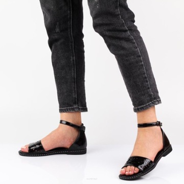 Czarne sandały damskie M.DASZYŃSKI 2060-16 r40