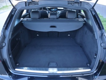 Mercedes Klasa C W205 Kombi Facelifting 2.0 300d 245KM 2019 Mercedes C C 300 d, 241 KM, Automat, Skóra, Navi, zdjęcie 12