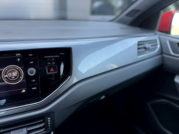 Volkswagen Polo VI GTI 2.0 TSI 200KM 2019 Volkswagen Polo GTI 2.0TSI 200KM DSG Car Pass, zdjęcie 19