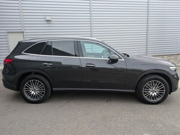 Mercedes GLC C254/X254 Coupe 2.0 200 204KM 2025 MERCEDES-BENZ GLC 200 4-Matic Avantgarde 2.0 (204KM) 2025, zdjęcie 2