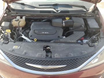 Chrysler Pacifica II 2017 Chrysler Pacifica Limited, 2017r., 3.6L 3.6 Benzyna 287KM, zdjęcie 11