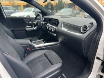 Mercedes GLA II 2025 Mercedes-Benz GLA 200 AMG Night PakietMULTIBEAMMartwy PunktKEYLESS-GOSalon, zdjęcie 9