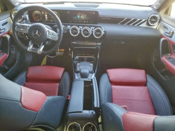 Mercedes CLA C118/X118 2022 Mercedes-Benz CLA 45 Amg 2022 2.0 Benzyna 382KM, zdjęcie 8