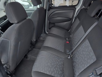 Opel Combo D Tour 1.6 CDTI 105KM 2017 Opel Combo Tour Van 1.6 CDTI L1H1 - diesel 5 drzwi, zdjęcie 3