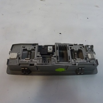 CITROEN C-CROSSER LAMPA INTERIÉR 8401A009