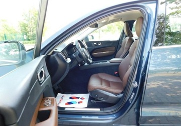 Volvo XC60 II Crossover D4 190KM 2019 Volvo XC 60 z Gwarancja Skora Model 2020r 2.0 Diesel 190KM, zdjęcie 12
