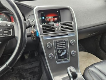 Volvo XC60 I SUV Facelifting 2.0 D4 DRIVE-E 181KM 2013 Volvo XC 60 2,0 diesel D4 181KM skóry, zdjęcie 11