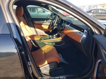 Jaguar F-Pace 2024 Jaguar F-Pace R-Dynamic S P250 2024 2.0l 2.0 Benzyna 246KM, zdjęcie 9