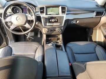 Mercedes Klasa M W166 2015 Mercedes-Benz ML 2015 Mercedes-Benz ML 350 4MATIC 3.5 Benzyna 302KM, zdjęcie 8