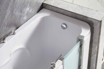 ВАННА С ДВЕРЬЮ ДЛЯ ПОЖИЛЫХ ИНВАЛИДОВ