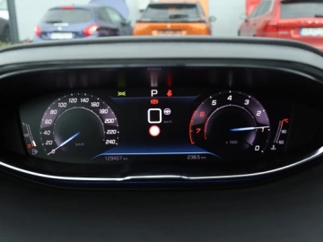 Peugeot 5008 II Crossover Facelifting 1.2 PureTech 130KM 2022 Peugeot 5008 PureTech 130, Salon Polska, zdjęcie 10