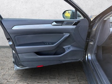 Volkswagen Passat B8 Variant Facelifting 2.0 TDI SCR 150KM 2022 Volkswagen Passat Business 2.0 TDI / 150 KM DSG Er, zdjęcie 10