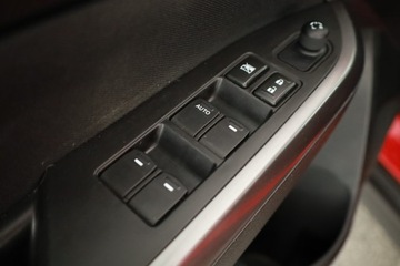 Suzuki Vitara III SUV Facelifting 1.0 BoosterJet 111KM 2018 Suzuki Vitara 1.0 BoosterJet, Salon Polska, zdjęcie 17