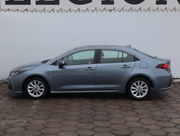 Toyota Corolla XII Sedan 1.8 Hybrid 122KM 2022 Toyota Corolla 1.8 Hybrid, Salon Polska, zdjęcie 2