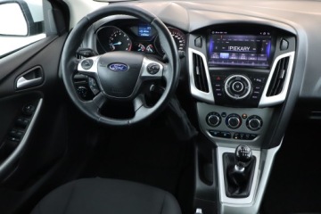 Ford Focus III Hatchback 5d 1.0 EcoBoost 125KM 2013 Ford Focus 1.0 EcoBoost, Salon Polska, Serwis ASO, zdjęcie 6