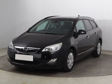 Opel Astra J Sports Tourer 1.4 Turbo ECOTEC 120KM 2011 Opel Astra 1.4 T, Klima, Klimatronic, Tempomat, zdjęcie 1