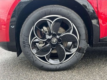 Alfa Romeo Junior SUV 1.2 Hybrid 145KM 2025 ALFA ROMEO Junior Ibrida Q4 Hatchback 1.2 (145KM) 2025, zdjęcie 12