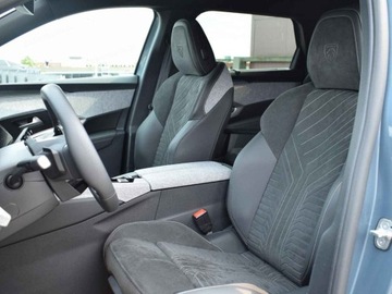 Peugeot 5008 III SUV Plug-In 1.6 Plug-In Hybrid 195KM 2025 Od ręki - GT e-DCS7 1.6 PHEV 195KM / Pakiet Bezpieczeństwo, Zimowy, zdjęcie 2