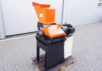 ИЗМЕЛЬЧИТЕЛЬ KOHLBACH THW-30/30 ДВИГАТЕЛЬ: 22кВт