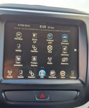 Jeep Cherokee V 2016 Jeep Cherokee 177KM Limited Skora LED Navi Kamera 2.4 Benzyna 177KM, zdjęcie 12