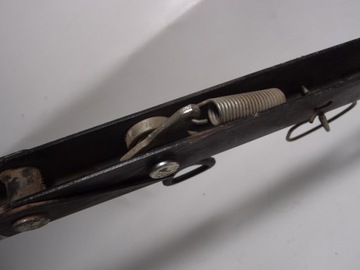 ОПОРА ЗАМКА КАБИНЫ TOYOTA DYNA 2011