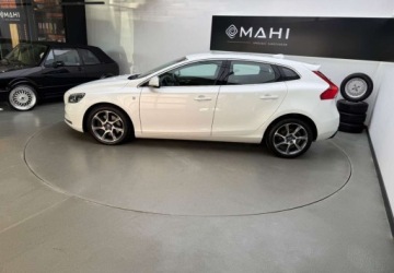 Volvo V40 II Cross Country D3 150KM 2014 Volvo V40 Ocean Race Klima Nawi Alu Zamiana Gwarancja Raty 2.0 Diesel 150KM, zdjęcie 5