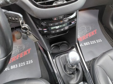 Peugeot 2008 I SUV Facelifting 1.2 PureTech 130KM 2019 Peugeot 2008 130 KM Klimatronik Sensor PDC Navi 1.2 Benzyna 130KM, zdjęcie 20