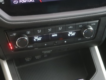 Seat Arona Crossover 1.0 EcoTSI 115KM 2017 Seat Arona 1.0 TSI, Salon Polska, Serwis ASO, zdjęcie 11