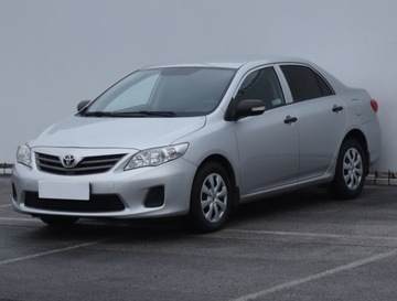 Toyota Corolla X Sedan 1.6 Valvematic 132KM 2010 Toyota Corolla 1.6 Valvematic, Salon Polska, zdjęcie 1