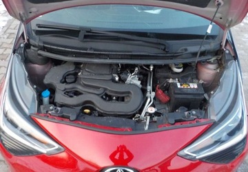 Toyota Aygo II Hatchback 3d Facelifting 1.0 VVT-i 72KM 2020 Toyota Aygo Automat Okazja Benzyna 72KM, zdjęcie 3