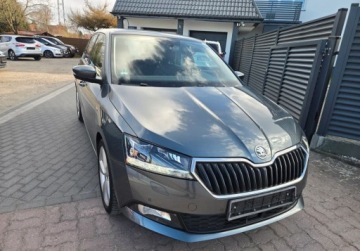 Skoda Fabia III Hatchback Facelifting 1.0 MPI 75KM 2019 Skoda Fabia Swiezo sprowadzony Zarejestrowany. Ubezpieczony. MPI. Radar., zdjęcie 6