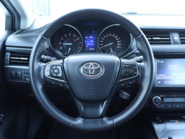 Toyota Avensis III Wagon Facelifting 2015 1.8 Valvematic 147KM 2017 Toyota Avensis 1.8 Valvematic, Salon Polska, zdjęcie 20