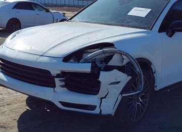 Porsche Cayenne III 2022 Porsche Cayenne 2022, 3.0L, 4x4, COUPE PLATINUM EDITION, od ubezpieczalni, zdjęcie 4