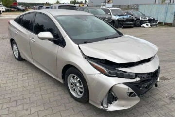 Toyota Prius IV 2019 Toyota Prius 2019 Toyota Prius Prime - w Polsce po oplatach i akcyzie 1.8, zdjęcie 4