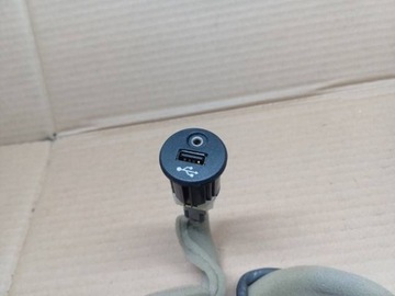 HNÍZDO PORT PŘÍVOD USB NISSAN JUKE I F15