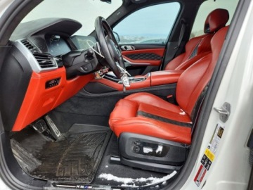 BMW X5 G05 2023 BMW X5 M 2023 4.4 Benzyna 617KM, zdjęcie 7