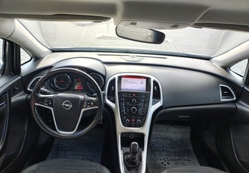 Opel Astra J Sports Tourer Facelifting 1.4 Turbo ECOTEC 140KM 2015 Opel Astra Opel Astra J Sport Tourer 1.4BenzLPG 1.4 BenzynaLPG 140KM, zdjęcie 19