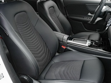 Mercedes Klasa A W177/V177 Hatchback Facelifting 1.3 200 163KM 2023 Mercedes A 200 WD1049T#200 Progressive 7G-DCT, zdjęcie 29