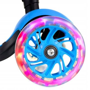 ТРЕХКОЛЕСНЫЙ БАЛАНСОВЫЙ СКУТЕР LED 5IN1 BIEDRONKA BLUE