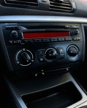 BMW Seria 1 E81/E87 Hatchback 5d E87 2.0 118d 122KM 2006 BMW Seria 1 Klima Alu Niski przebieg Gwarancja w cenie Warszawa VKKW 2.0, zdjęcie 18