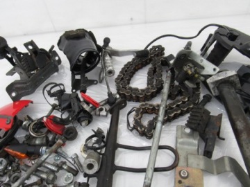Болты + шайбы + крышки и т.д. Suzuki TL 1000, 00r