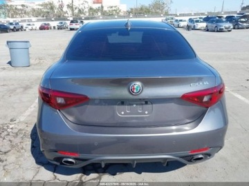 Alfa Romeo Giulia II 2018 Alfa Romeo Giulia Ti sport rwd 2.0 Benzyna 280KM, zdjęcie 8