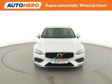 Volvo V60 II  2021 Volvo V60 mHEV automat full LED jasne wnętrze, zdjęcie 10