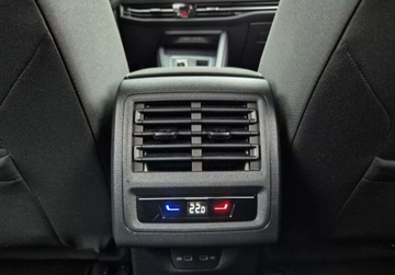 Volkswagen Golf VIII Variant 2.0 TDI 150KM 2022 Volkswagen Golf Style 2.0TDI 150KM DSG Masaz Alkantara Navi ACC Ambient Al, zdjęcie 16