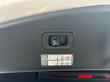 Mercedes CLE Coupe 2.0 200 204KM 2025 Mercedes-Benz CLE 200 AMG Coupe PanoramaLedHead-UpMartwy Punkt2025 2.0, zdjęcie 15