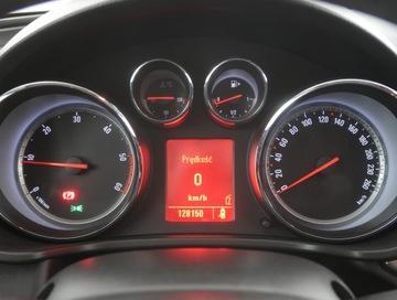 Opel Insignia I Sports Tourer 2.0 CDTI ECOTEC 110KM 2009 Opel Insignia 2.0 CDTI, Navi, Klima, Klimatronic, zdjęcie 10