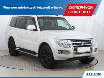 Mitsubishi Pajero IV SUV 5d 3.2 DOHC 200KM 2014 Mitsubishi Pajero 3.2 DI-D, Salon Polska